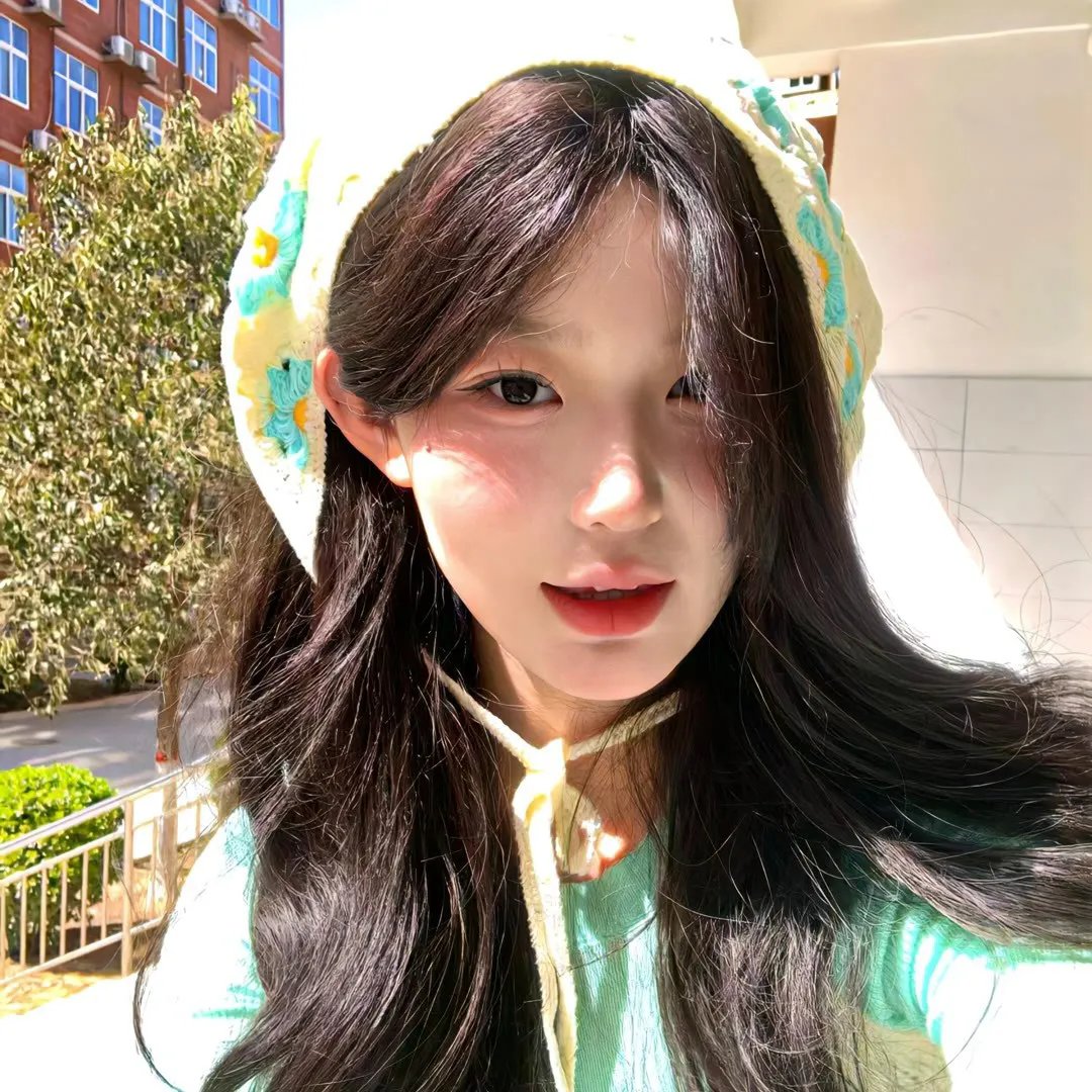 莉香：自称28岁的纯爱怪兽